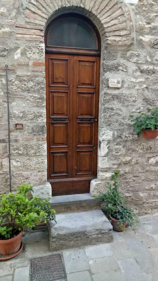 Casa Venturi Villa Gubbio Bagian luar foto